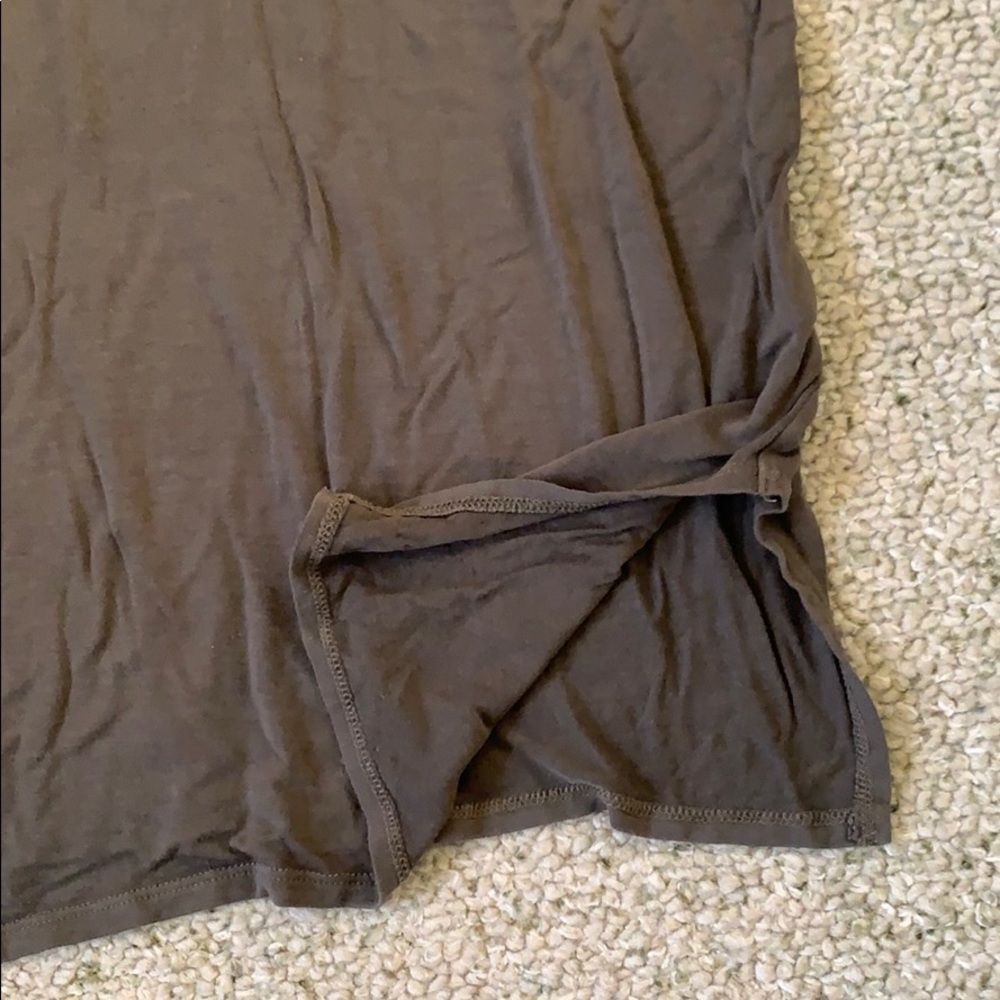 Nwot Soft Cotton Split Side T - image 2